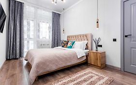 2-ком квартира Bayhouse у метро Сарыарка для 6-х гостей